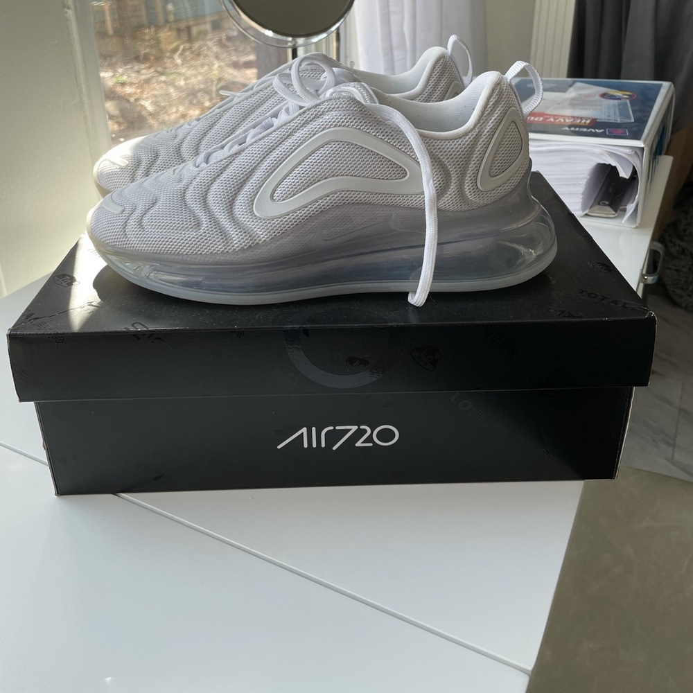 AirMax 720
